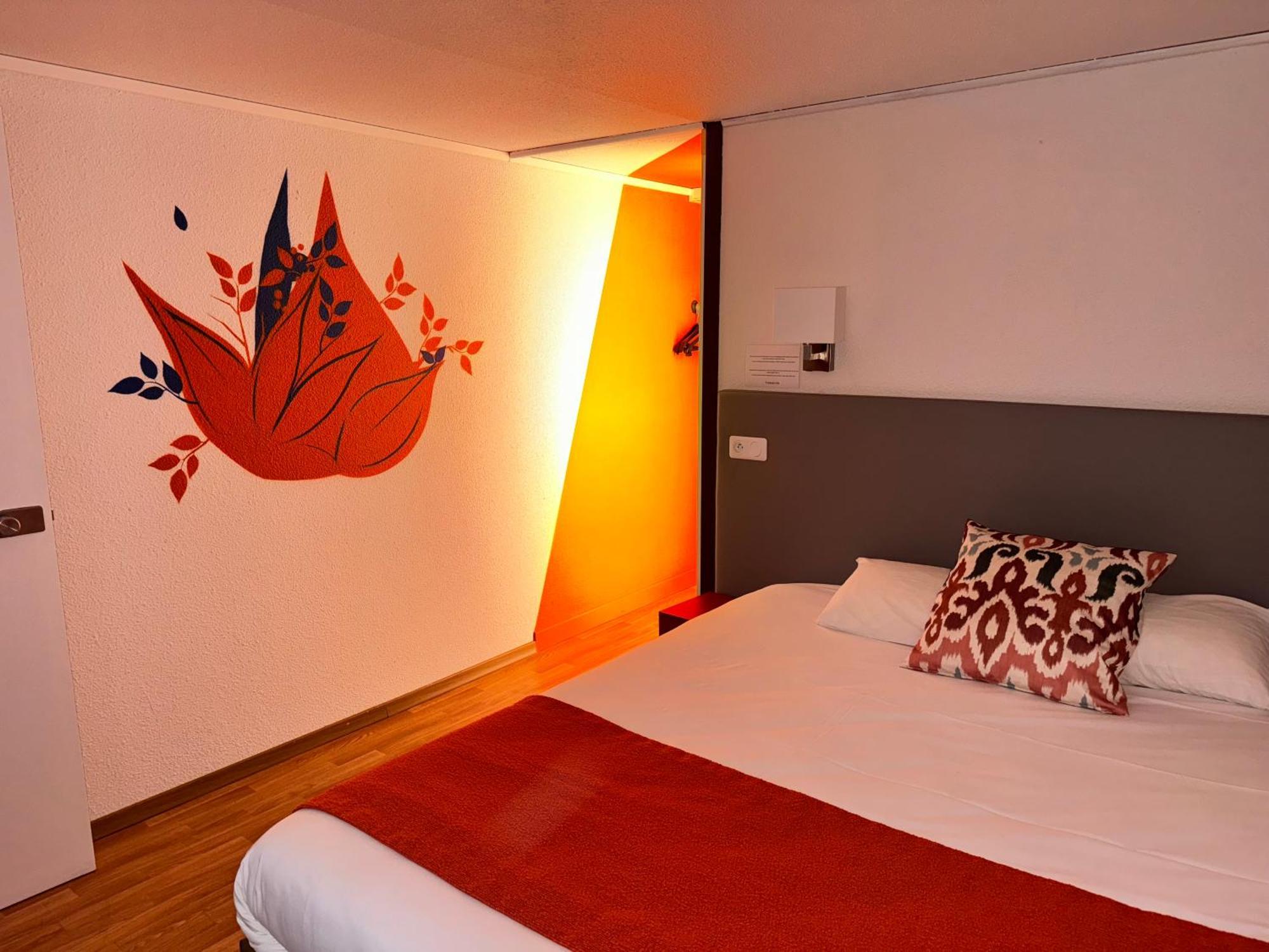 The Originals City, Hotel A Pic, Cherbourg Exterior foto